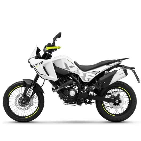 BENELLI-BKX-125-BIALY-2 Motocykl BENELLI BKX 125