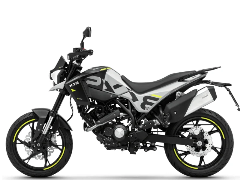 BENELLI-BKX-125-S-CZARNY-2 Motocykl BENELLI BKX 125 S