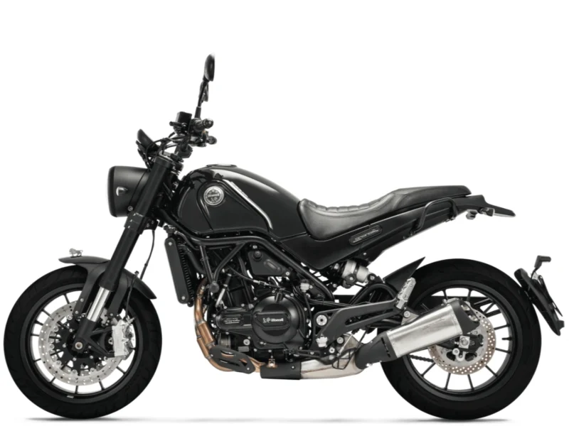 BENELLI-LEONCINO-500-CZARNY-4 Motocykl BENELLI LEONCINO 500