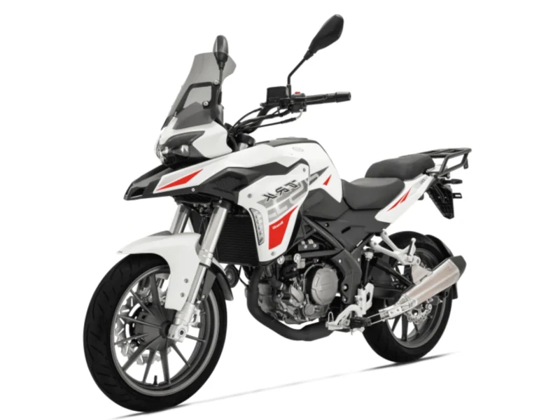 BENELLI-TRK-251-BIAŁY-1 Motocykl BENELLI TRK 251