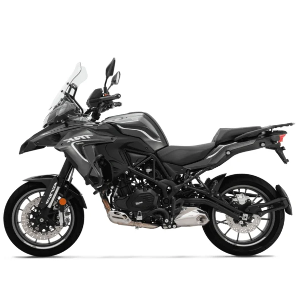 BENELLI-TRK-502-CZARNY-2 Motocykl BENELLI TRK 502