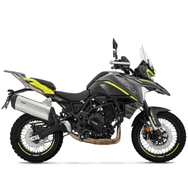 BENELLI-TRK-702-X-ZOLTY-3 Motocykl BENELLI TRK 702 X